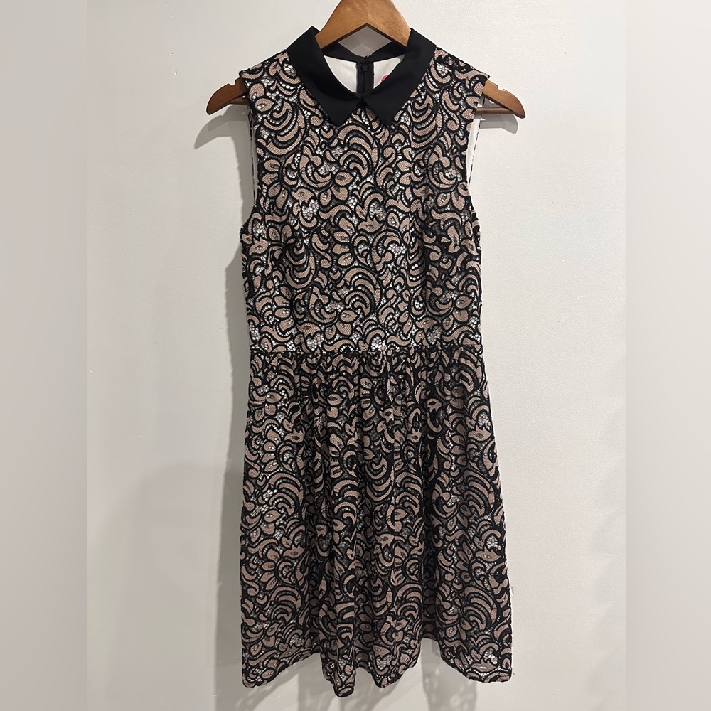 BETSEY JOHNSON Black‎ Lace Collared Sleeveless Mini Dress